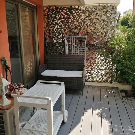 Studio - Juan Les Pins - Proximite Plages Antibes Dış mekan fotoğraf